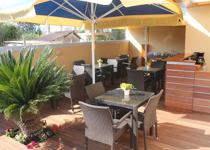 Peri\'S Hotel